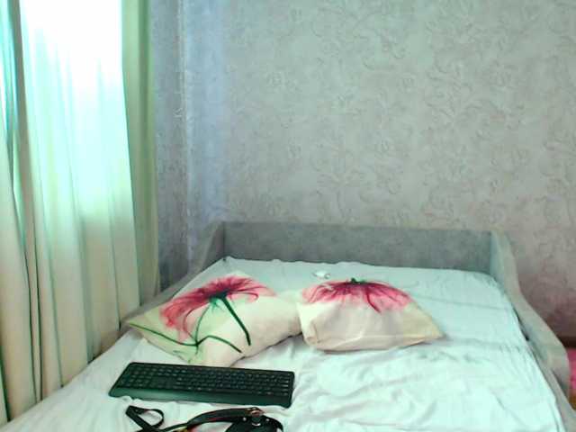 Jussysweet live cam on BongaCams