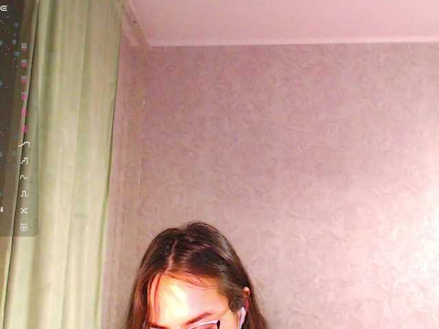 Jussysweet live cam on BongaCams