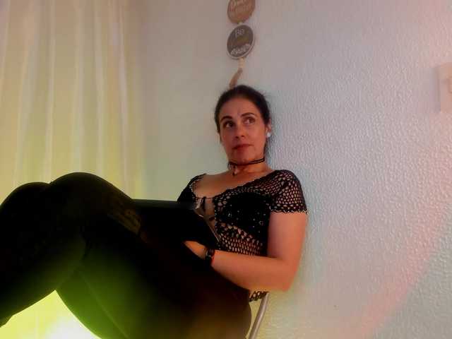 girasol-walto live cam on BongaCams