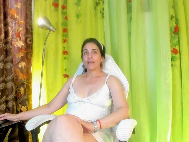 girasol-walto live cam on BongaCams