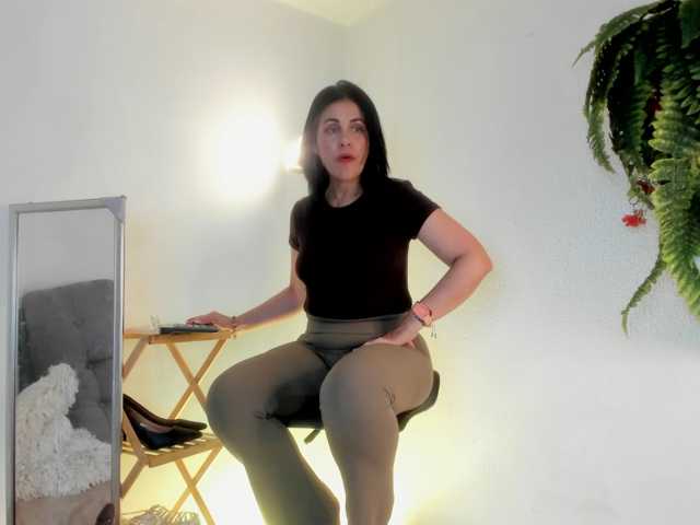 girasol-walto live cam on BongaCams