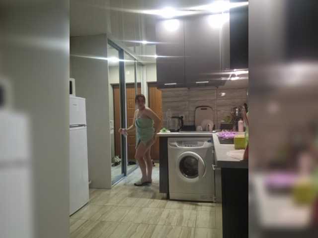 Kira183's BongaCams show and profile