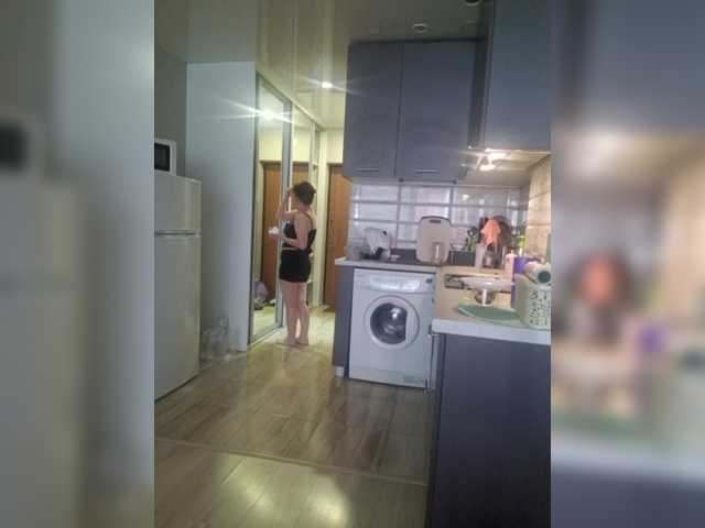 Kira183 live cam on UnifiedCams