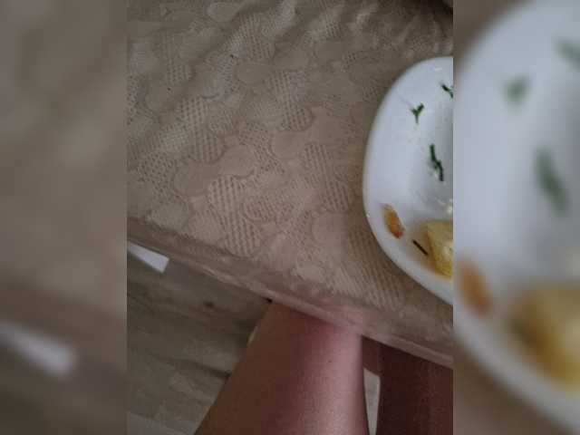Kira183 live cam on BongaCams