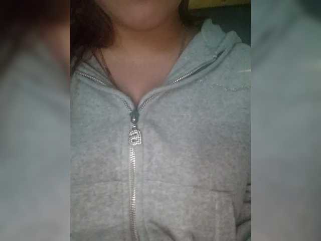 Kira183's BongaCams show and profile