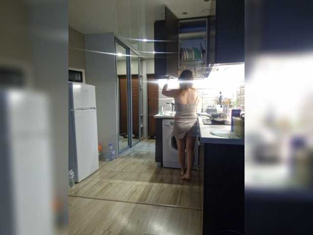 Kira183 live cam on BongaCams