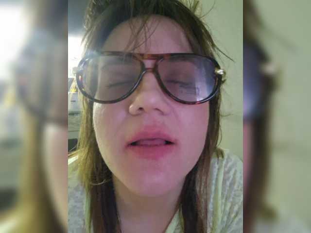 Kira183 live cam on BongaCams