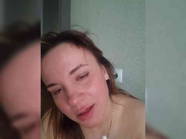 Kira183 webcam