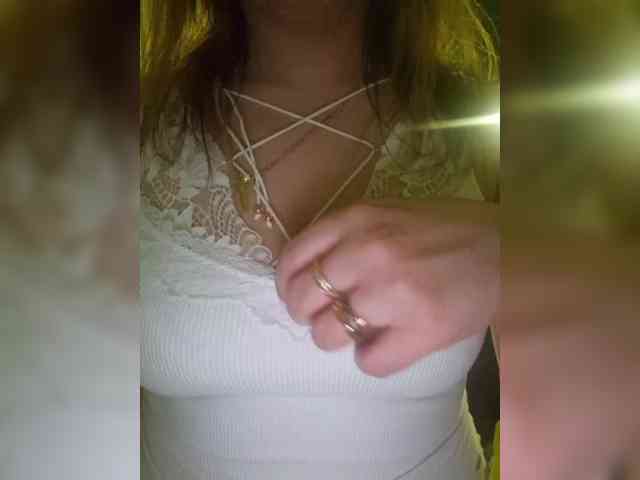 Kira183 webcam