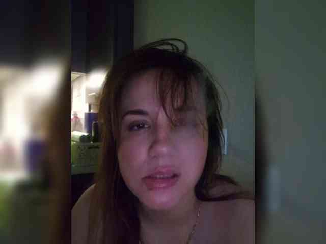 Kira183 webcam