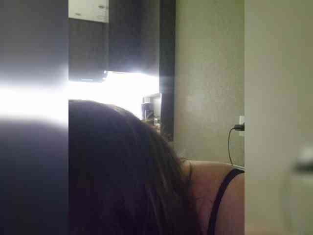 Kira183 webcam