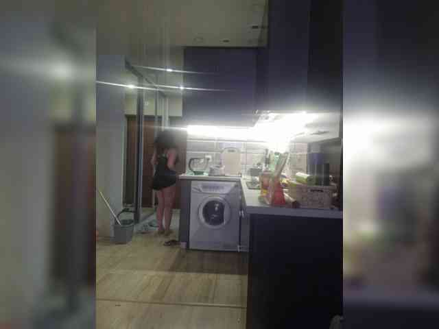 Kira183 webcam