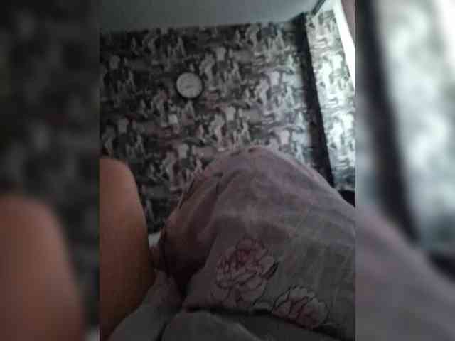 Kira183 webcam