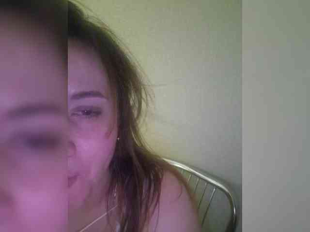 Kira183 webcam