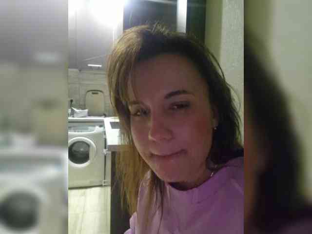 Kira183 webcam