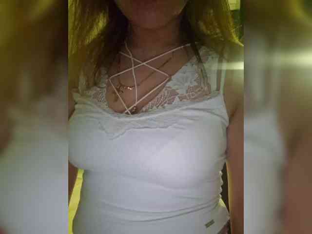 Kira183 webcam
