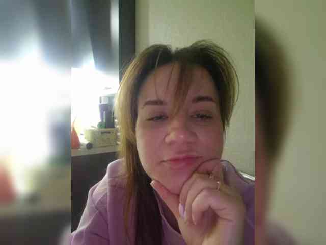 Kira183 webcam