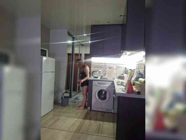 Kira183 webcam