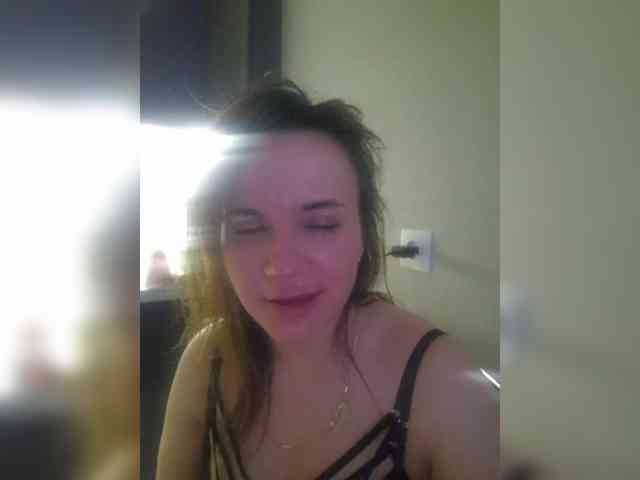 Kira183 webcam