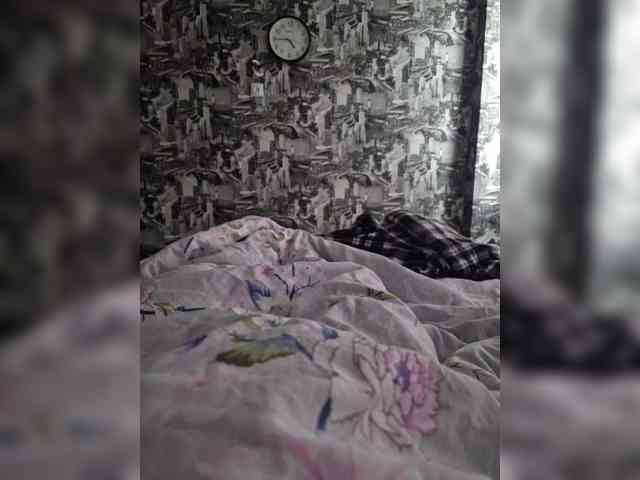 Kira183 webcam