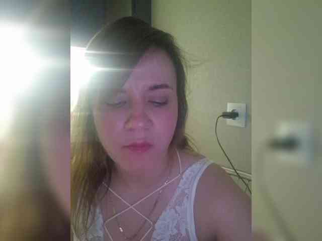 Kira183 webcam