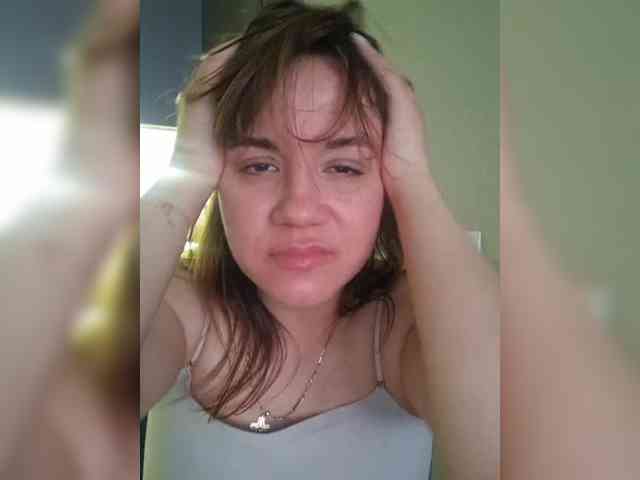 Kira183 webcam