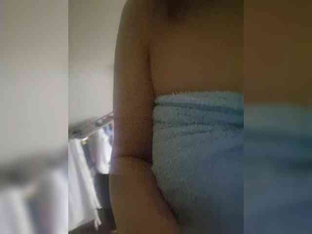 Kira183 webcam
