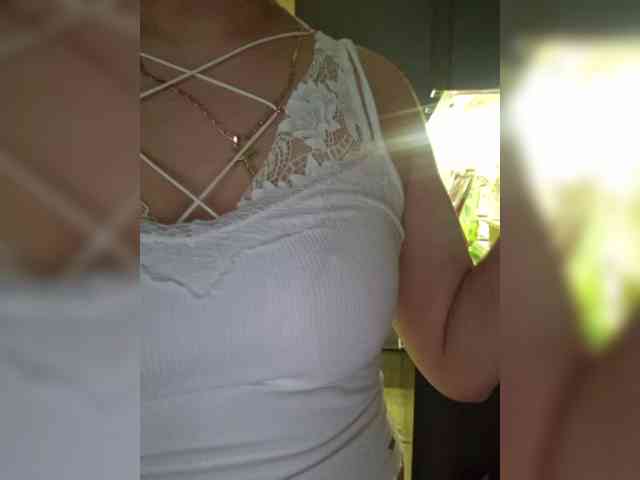 Kira183 webcam