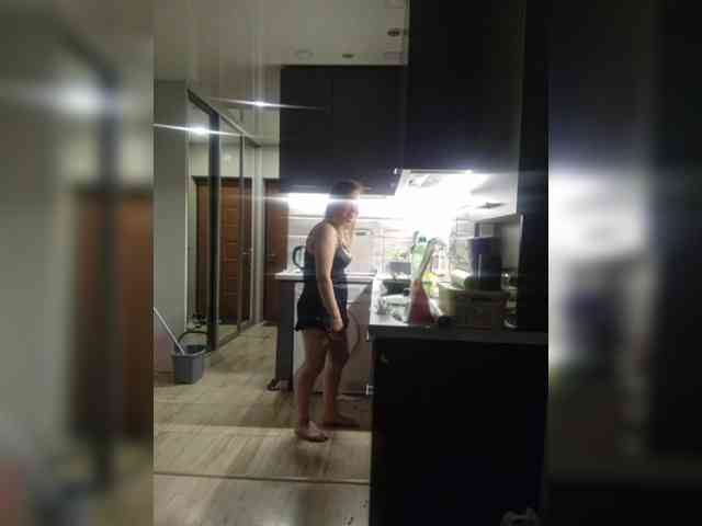 Kira183 webcam