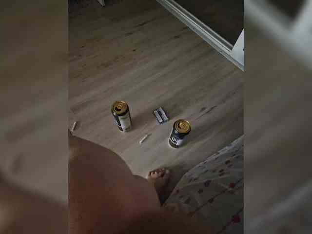 Kira183 webcam