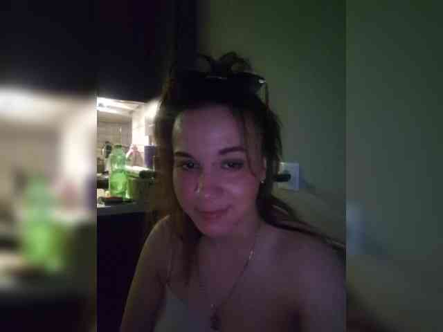 Kira183 webcam