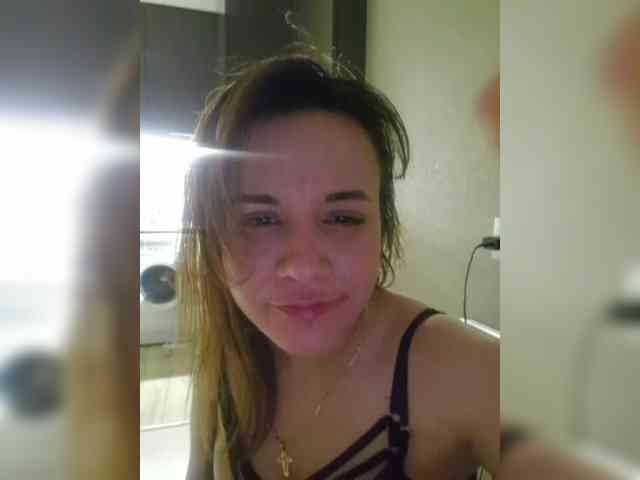 Kira183 webcam