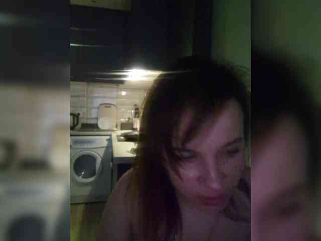Kira183 webcam