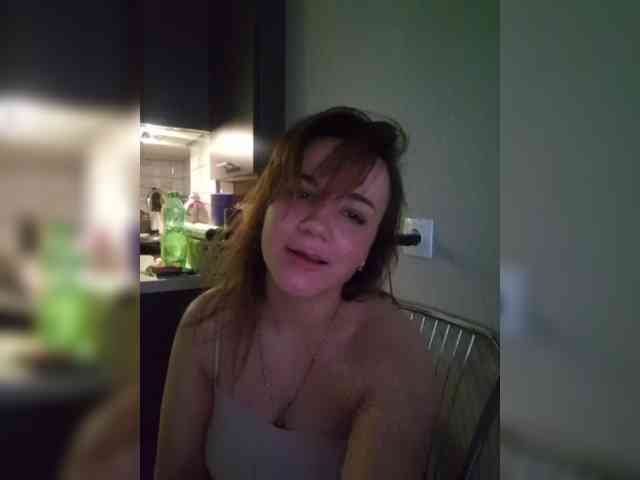 Kira183 webcam