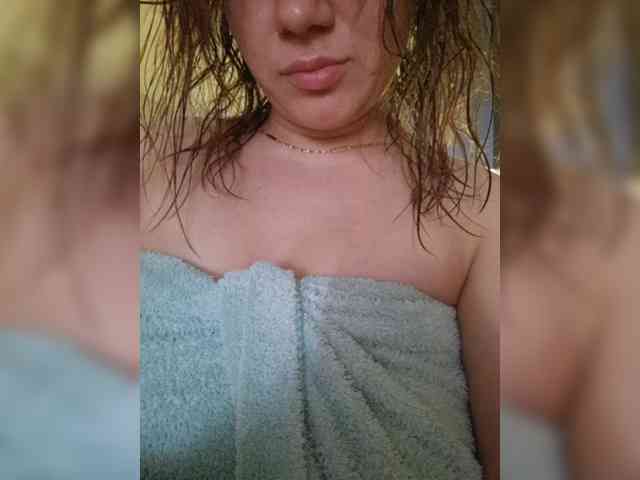 Kira183 webcam