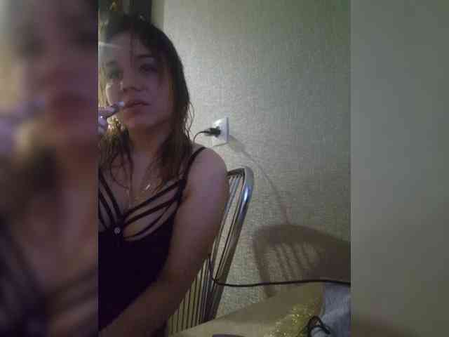 Kira183 webcam