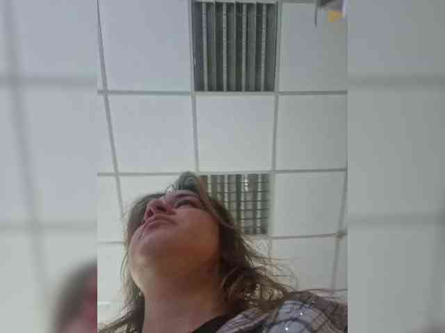 Kira183 webcam