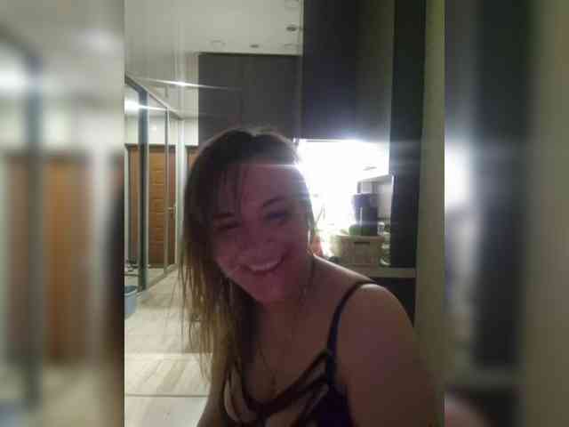 Kira183 webcam