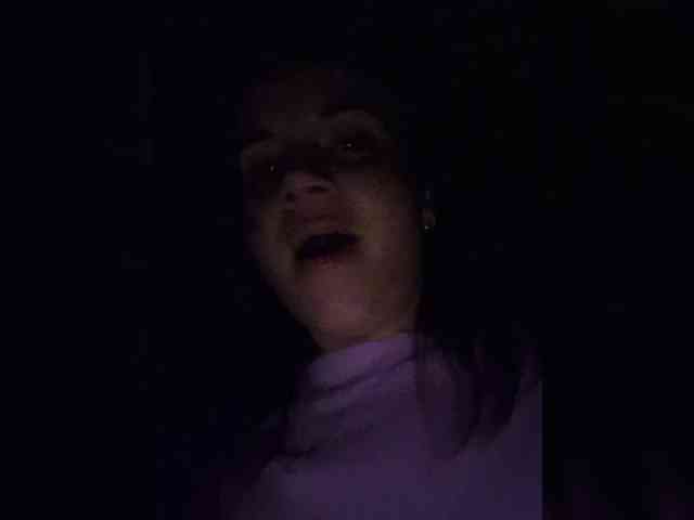 Kira183 webcam