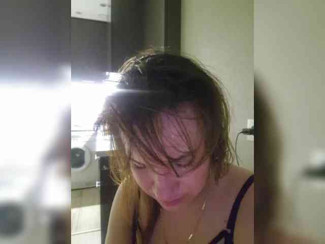 Kira183 webcam
