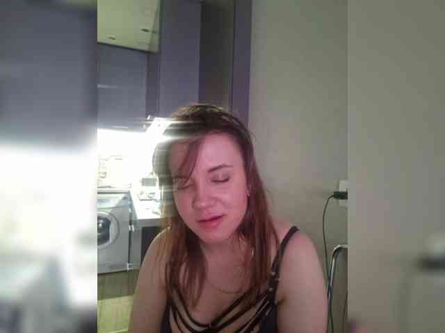 Kira183 webcam