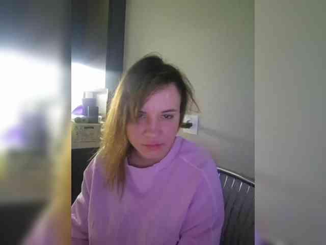 Kira183 webcam