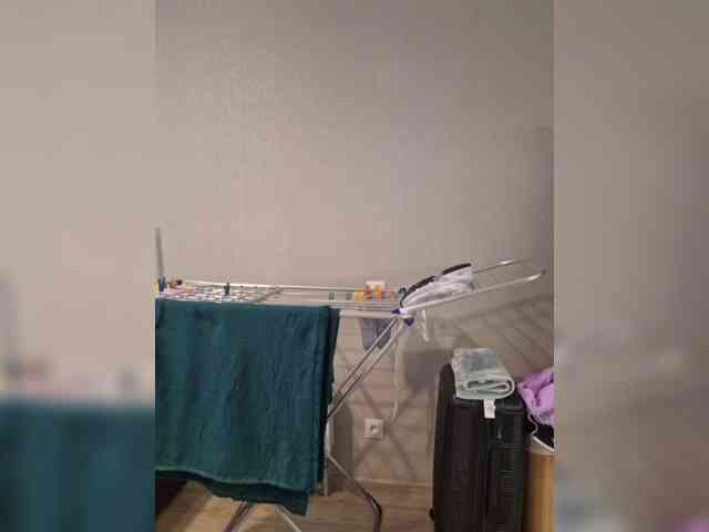 Kira183 Live Webcam on BongaCams