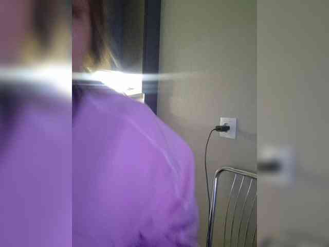 Kira183 webcam