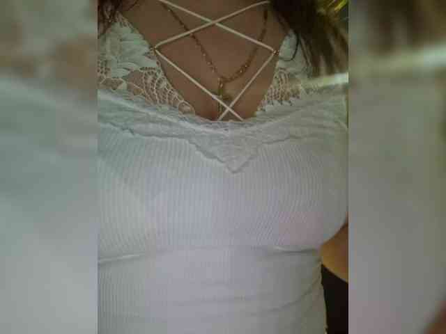 Kira183 webcam