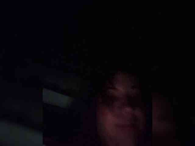 Kira183 webcam