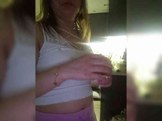 Kira183 webcam