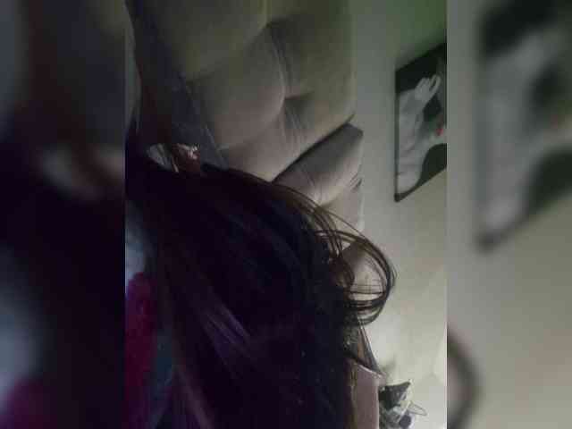Kira183 webcam