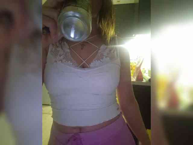 Kira183 webcam
