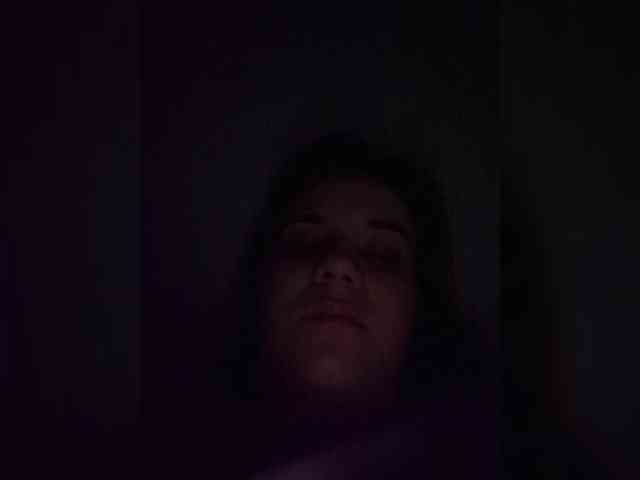 Kira183 webcam